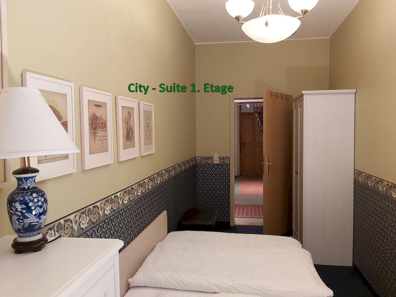 City-Ferienwohnungen-Dresden - Zentral Gelegen Im Haus Louisenstrasse 11 - Dresden-Neustadt Δωμάτιο φωτογραφία