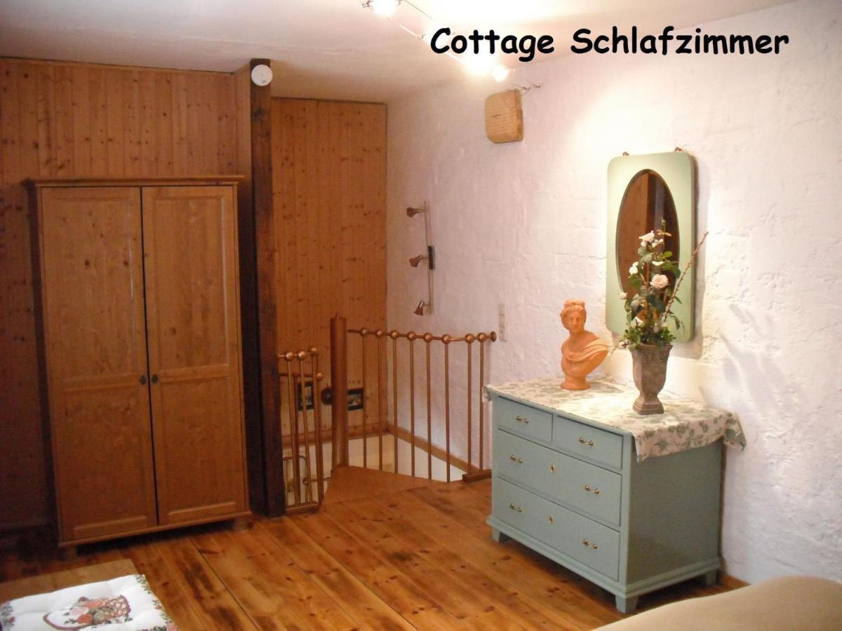 City-Ferienwohnungen-Dresden - Zentral Gelegen Im Haus Louisenstrasse 11 - Dresden-Neustadt Δωμάτιο φωτογραφία
